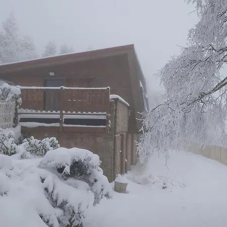 Chaleureux Au Bessat, Nature Et Detente Pour 8 Pers. Landhaus *